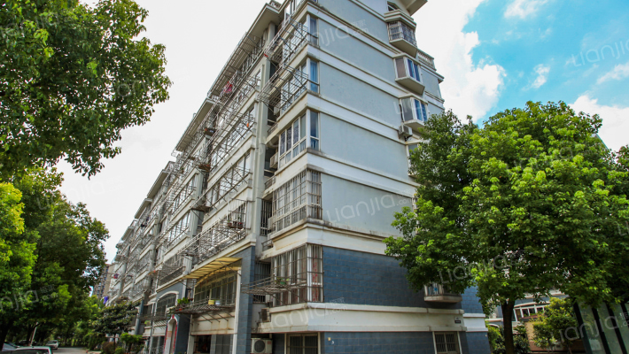 春晖花园外景图