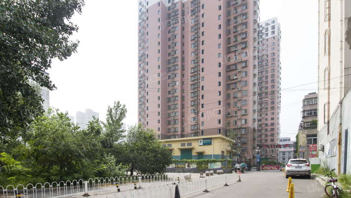 国防馨园小区外景图