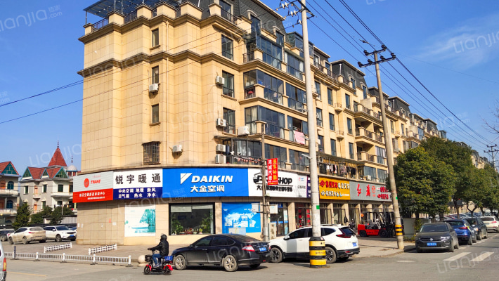 平安花园外景图