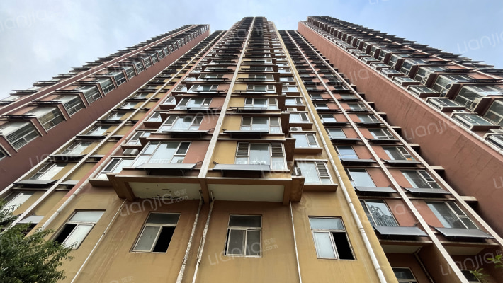 金安公寓外景图