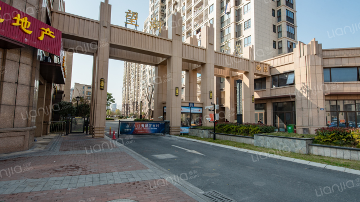 望湖名苑西区外景图