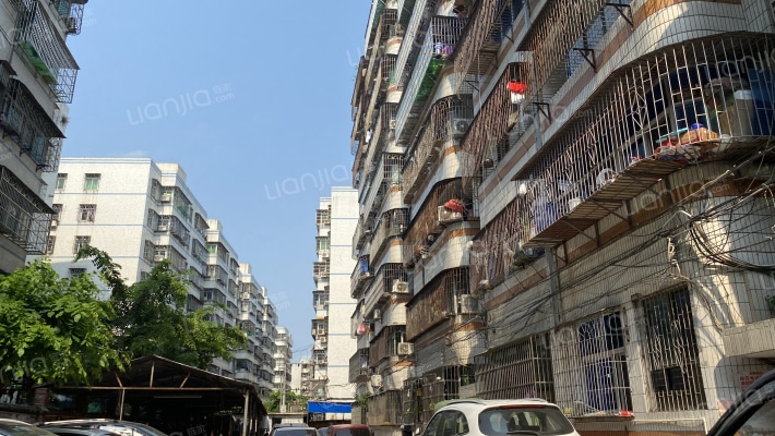 泰峰公寓外景图