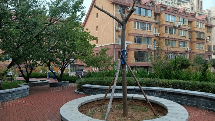 山景花园外景图