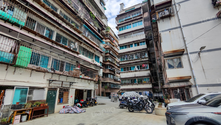 花溪大道北段252号外景图