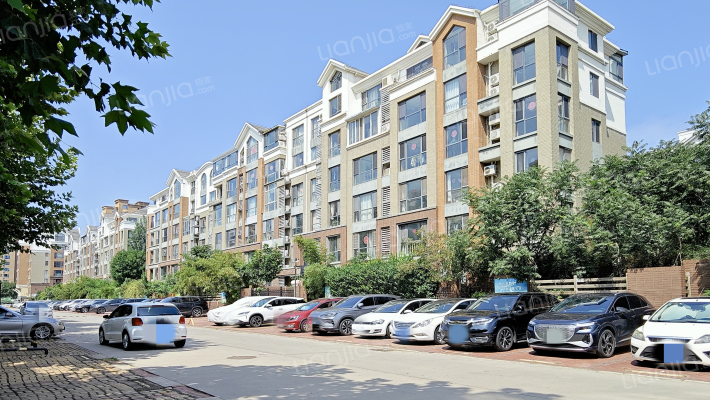 华夏水晶城外景图