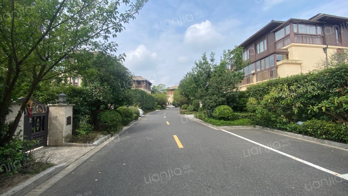 天域开元云澜里外景图