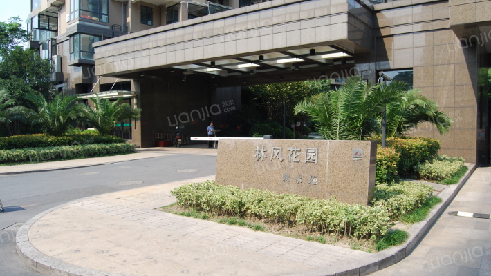 赞成林风映水苑外景图