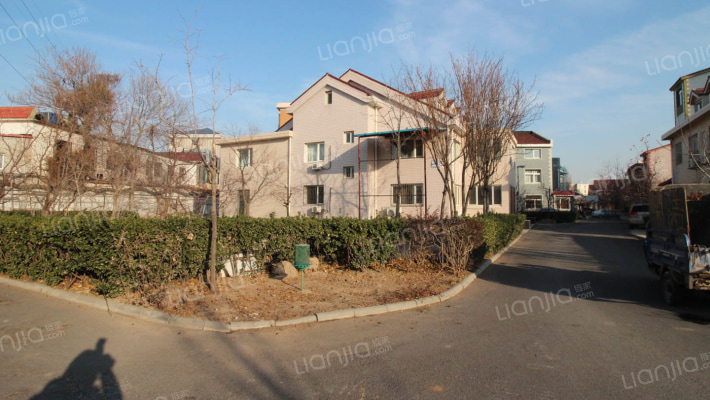 铭仁别墅外景图