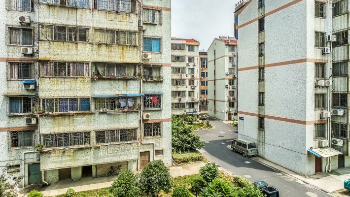 姜家村公寓外景图