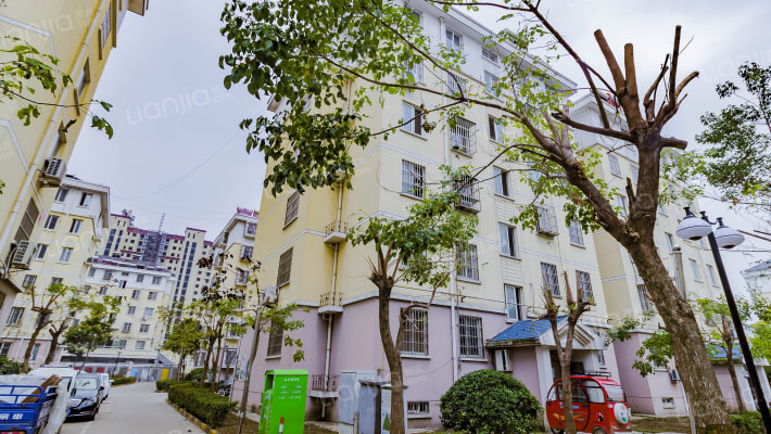 新港小区外景图