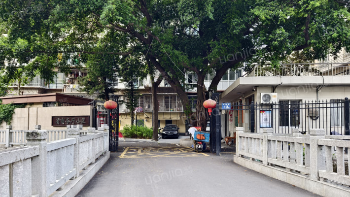 外经贸委环保路13号单位宿舍外景图