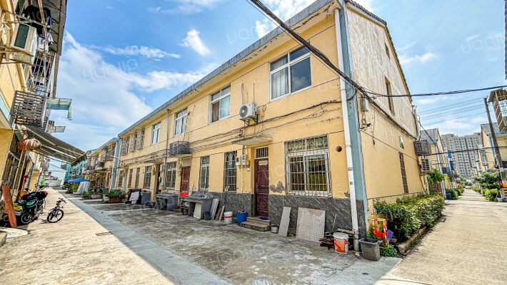 周公宅村外景图