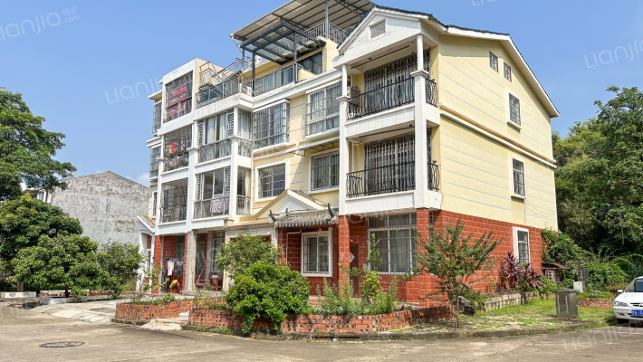 宝城花园外景图