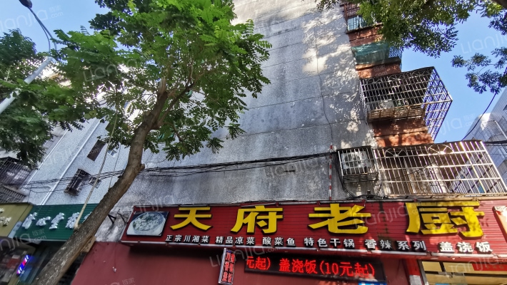 万利公寓外景图