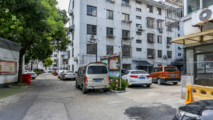 中城小区外景图