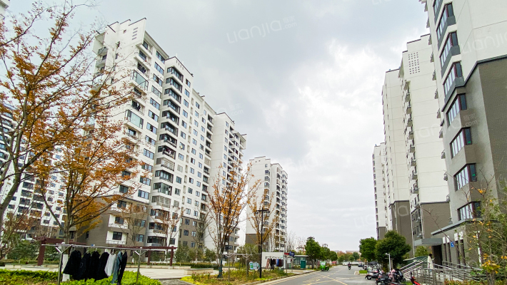 梅里花苑五区外景图