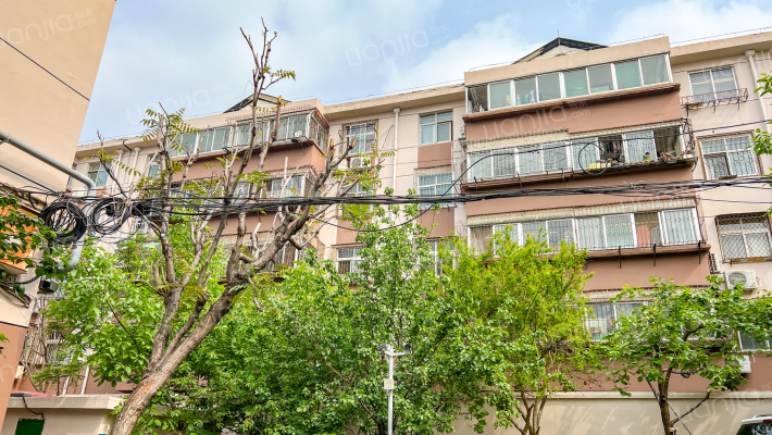 铁路宿舍外景图