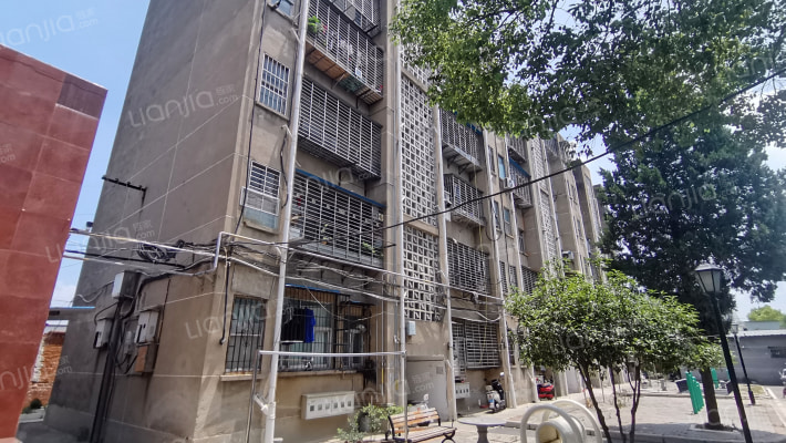 电气化二处三段家属楼外景图