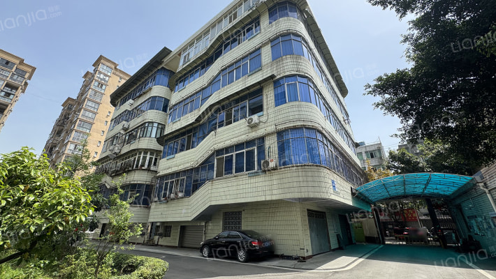 警察公寓外景图