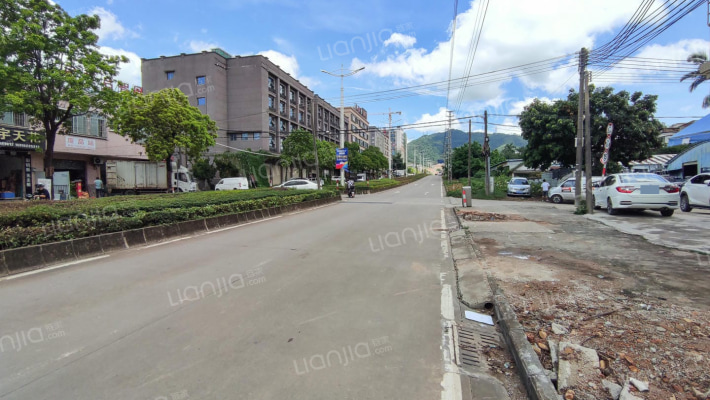 新前进村外景图