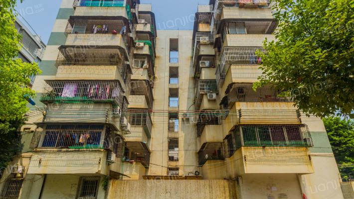 跃华中学教师住宅小区外景图