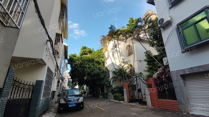 龙园别墅外景图