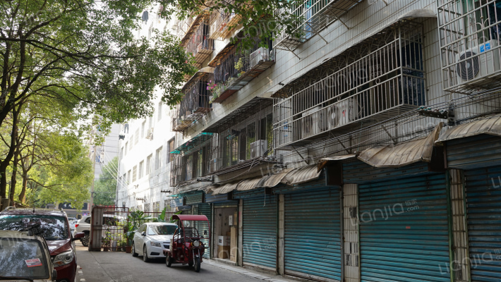 鸿基公寓外景图