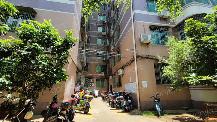 金湖小区外景图