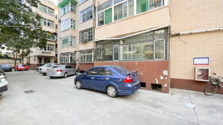 南城区委宿舍外景图