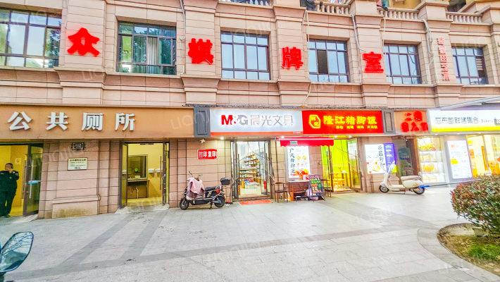 大众湖滨花园外景图