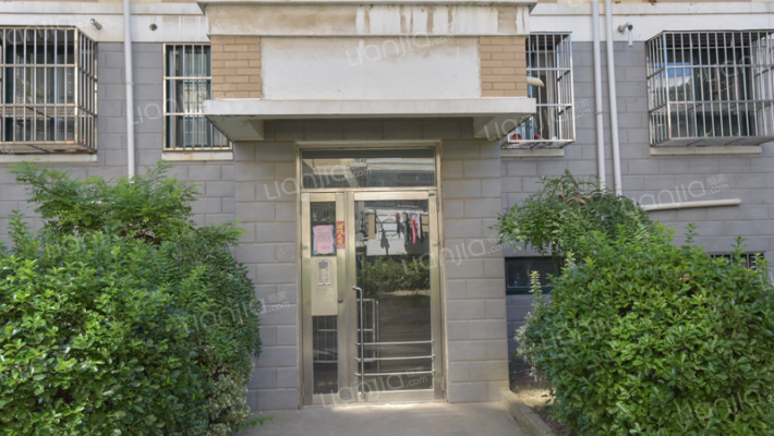 阳光汽配苑外景图