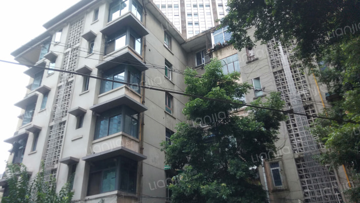 花牌坊街新18号外景图