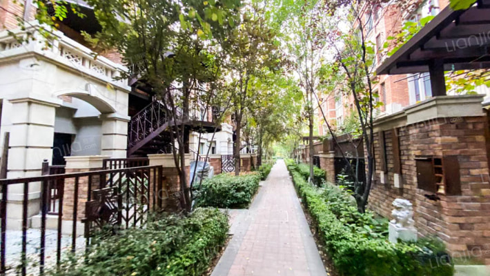 旭辉陸號院外景图