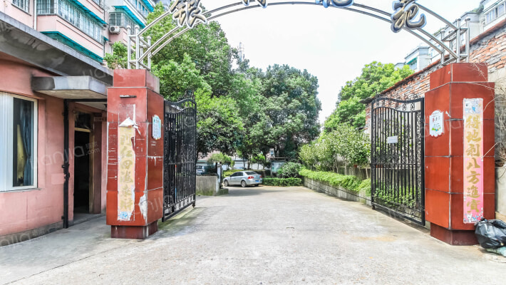 银河花苑外景图