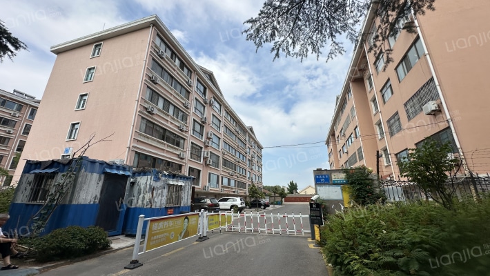 和平苑小区外景图