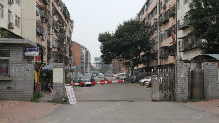 潞河南里外景图