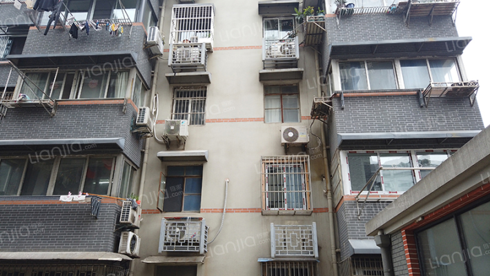 迈皋桥街22号外景图