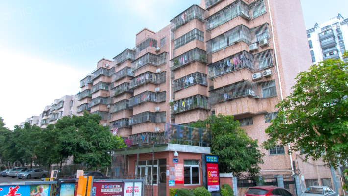 邮电东苑外景图