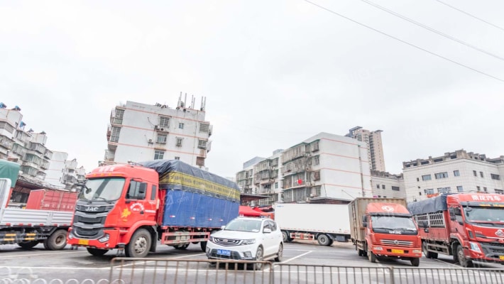 红星水果批发城外景图