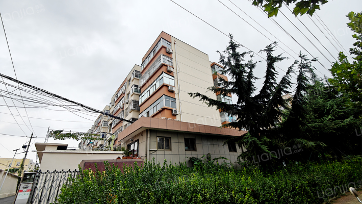 泰山医学院温泉路宿舍外景图