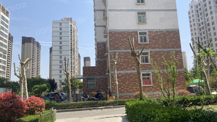 高铁安居小区外景图