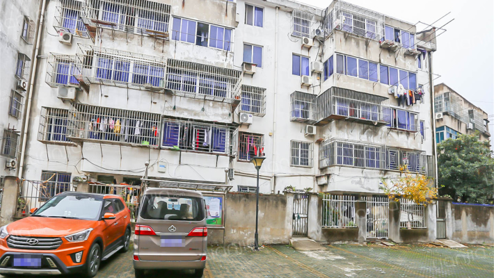 石坊西园外景图