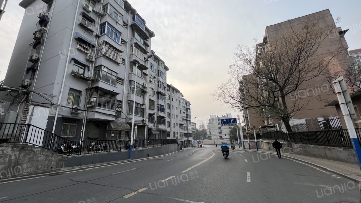 电建厂宿舍外景图