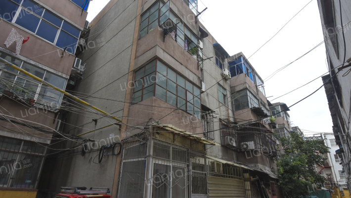 三利公司家属院外景图