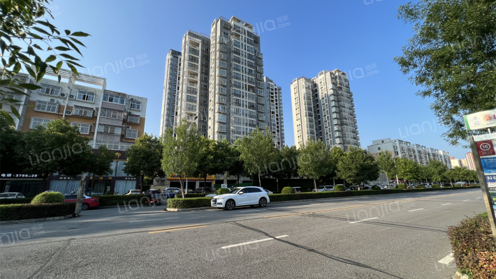 名人名家住宅小区外景图