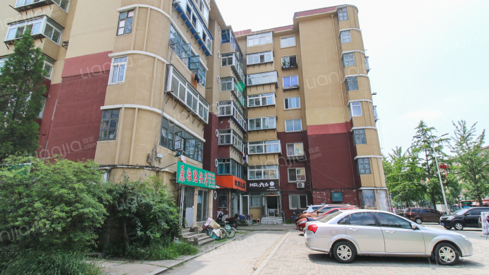 福春小区外景图