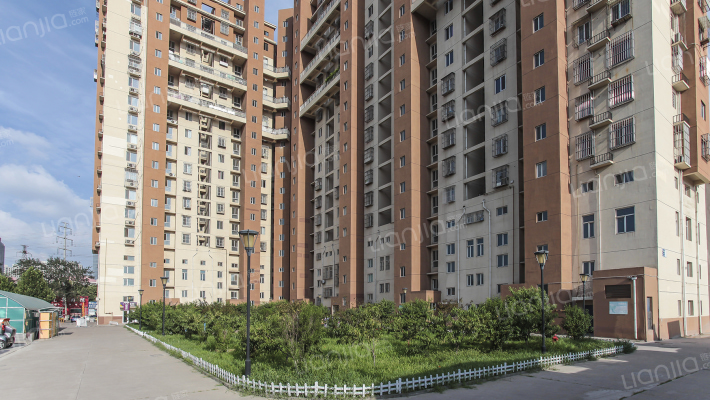 翔云里华岩雅居外景图