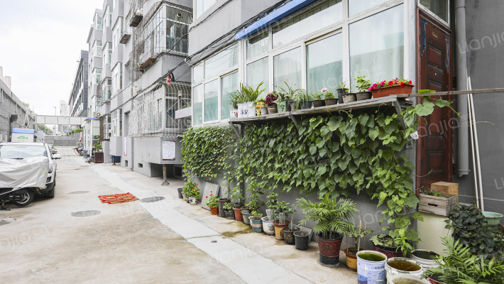 物产并西小区外景图