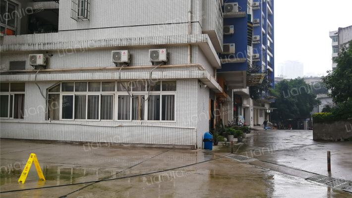 重大花园外景图