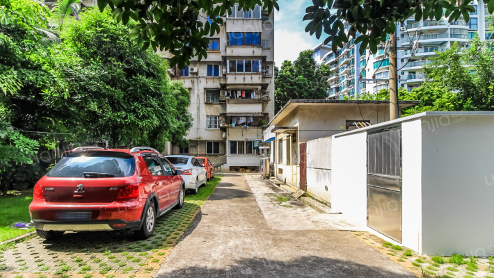 竹塘路11号小区外景图